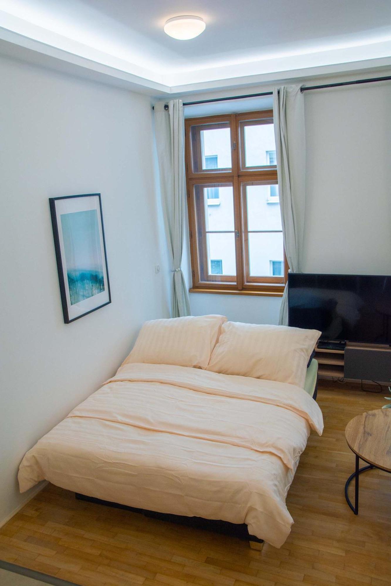 City Centre Apartment With Parking Прага Экстерьер фото