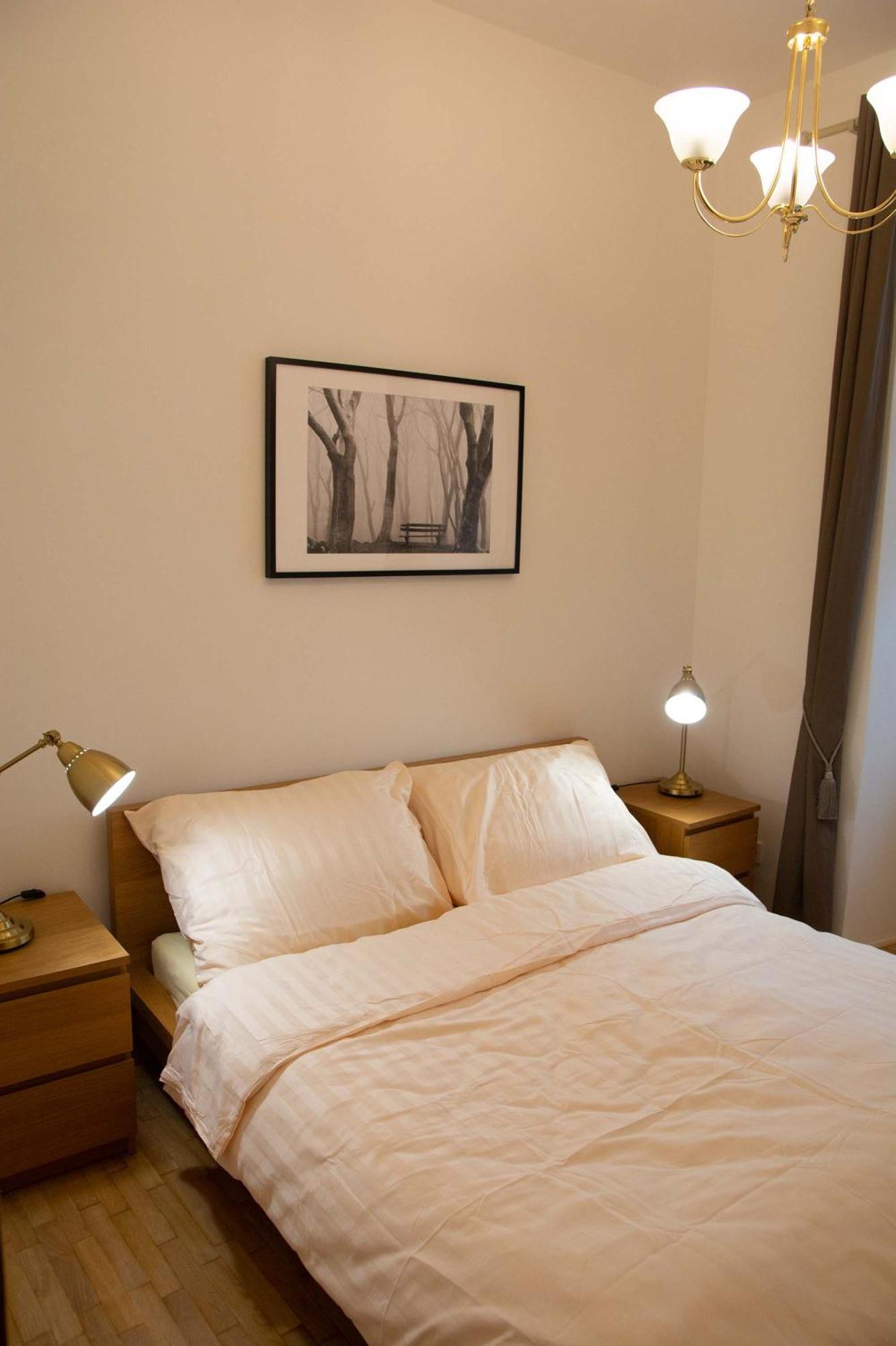 City Centre Apartment With Parking Прага Экстерьер фото