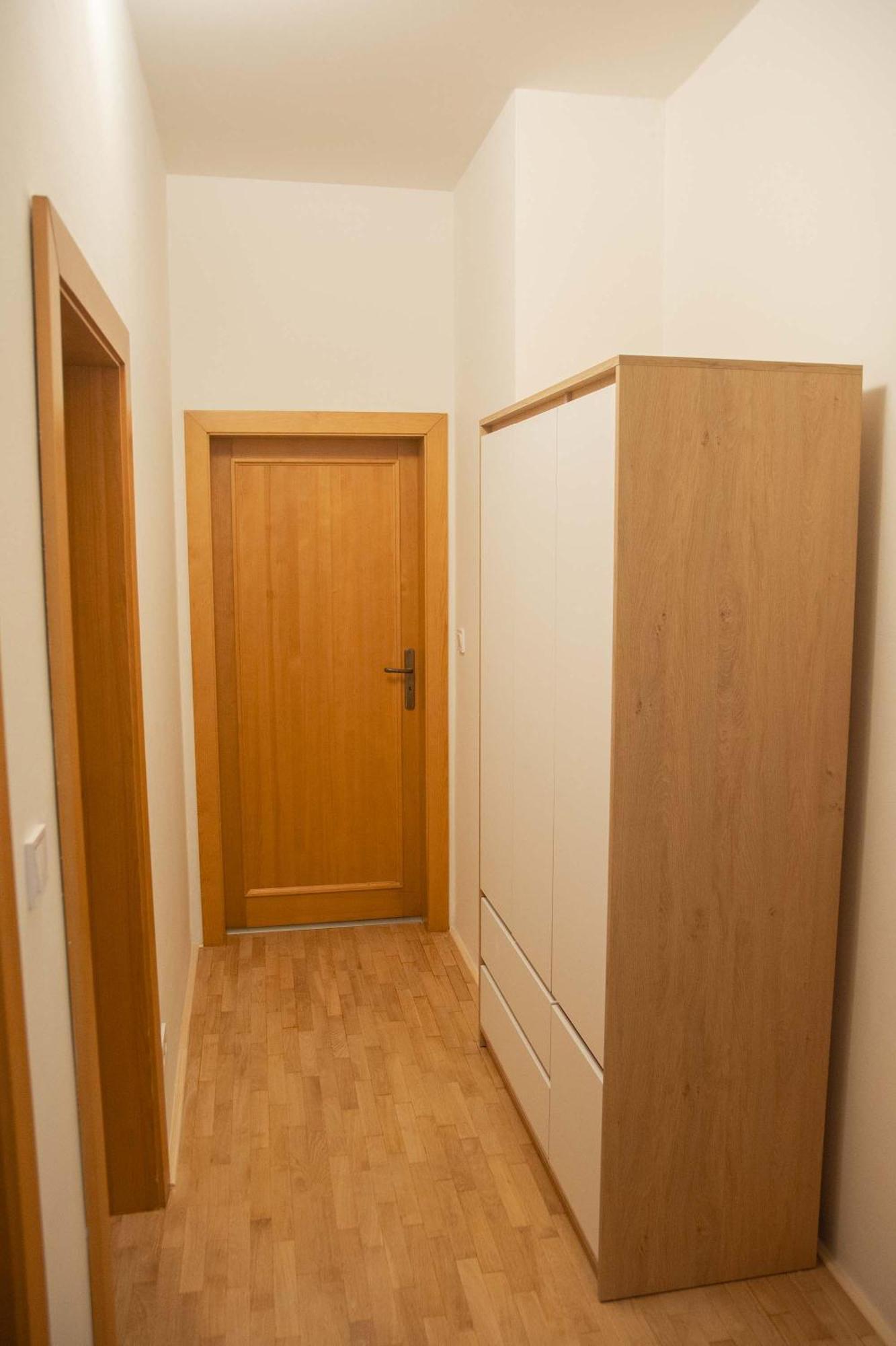 City Centre Apartment With Parking Прага Экстерьер фото