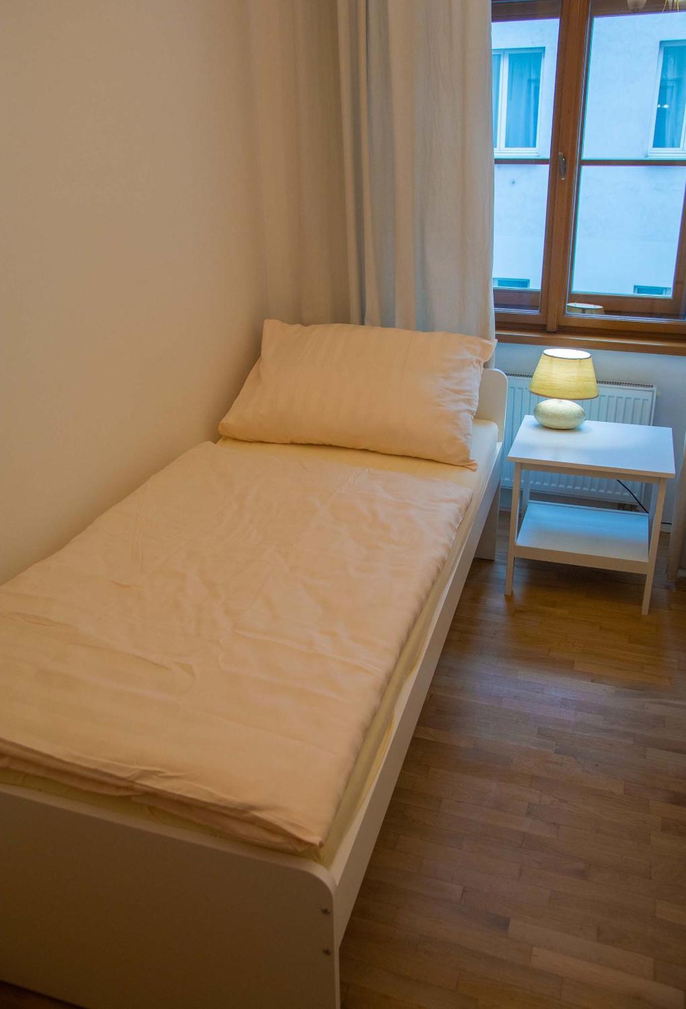 City Centre Apartment With Parking Прага Экстерьер фото